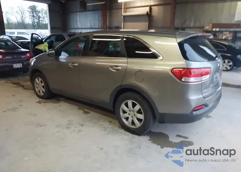 2016 Kia Sorento 2.4L L z USA, uszkodzony, nr VIN 5XYPG4A30GG058317